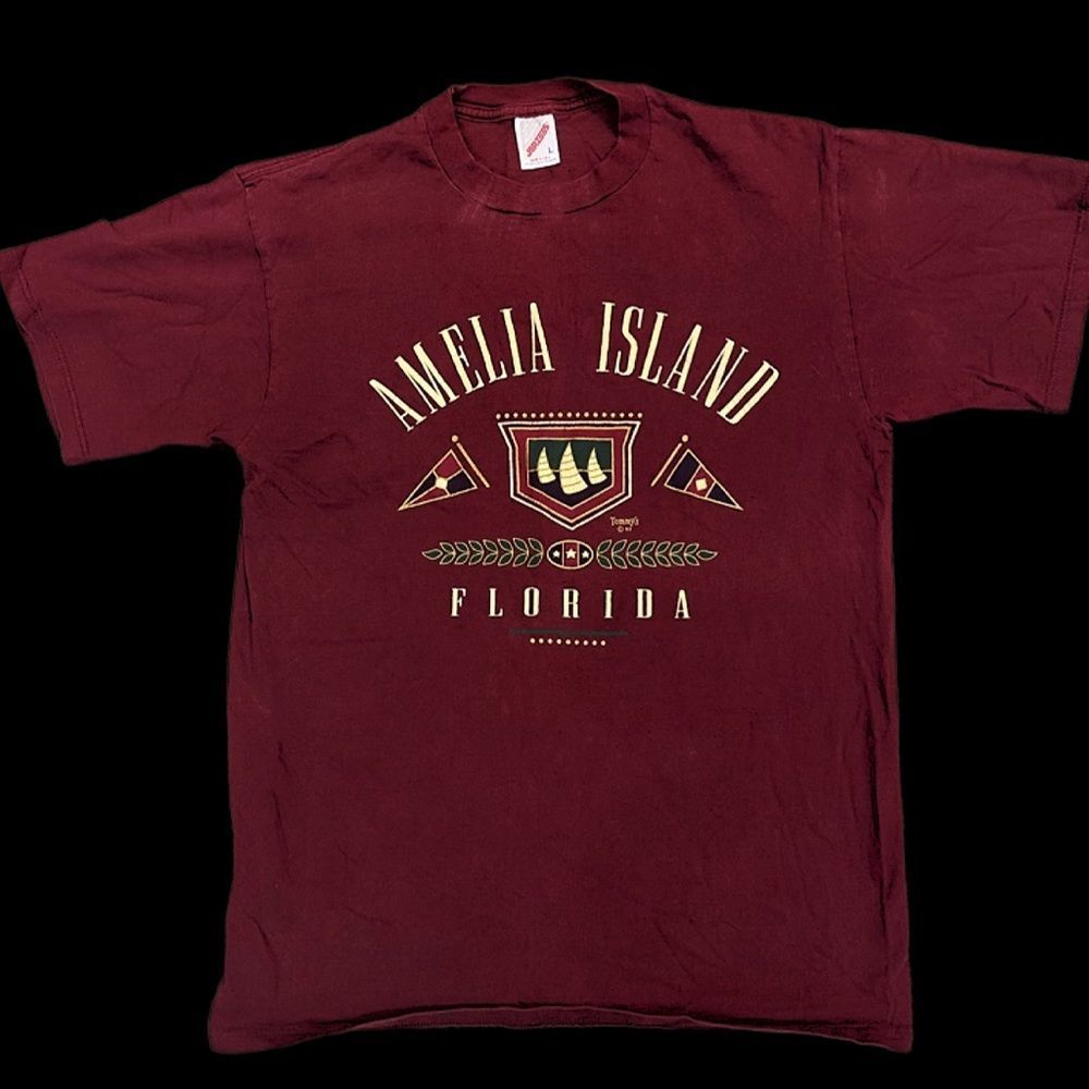 Vintage 1992 Island T-Shirt 